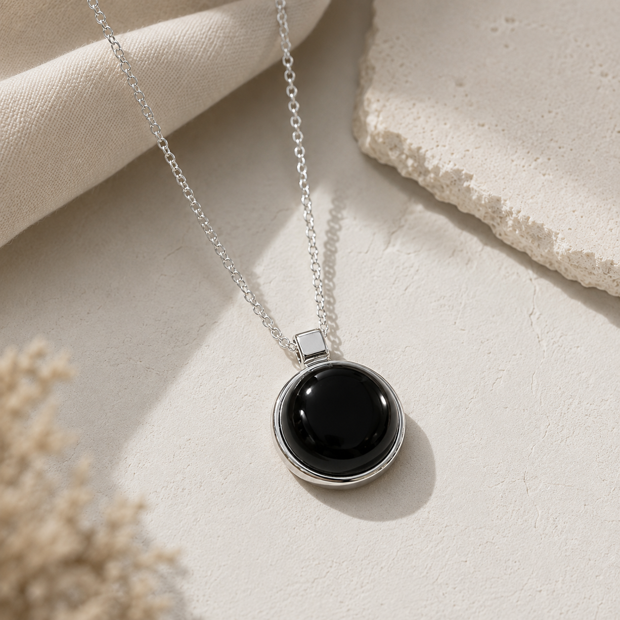Obsidian Kette in 925er Silber, Gesamtansicht mit Kette